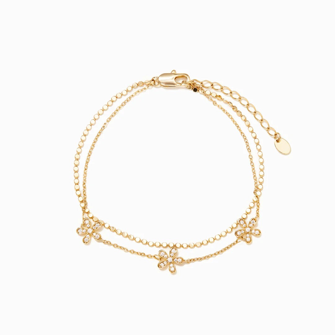 Soft Bloom Bracelet