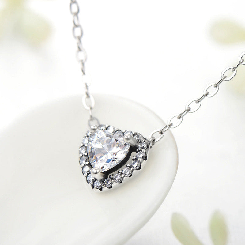 Quennie Necklace