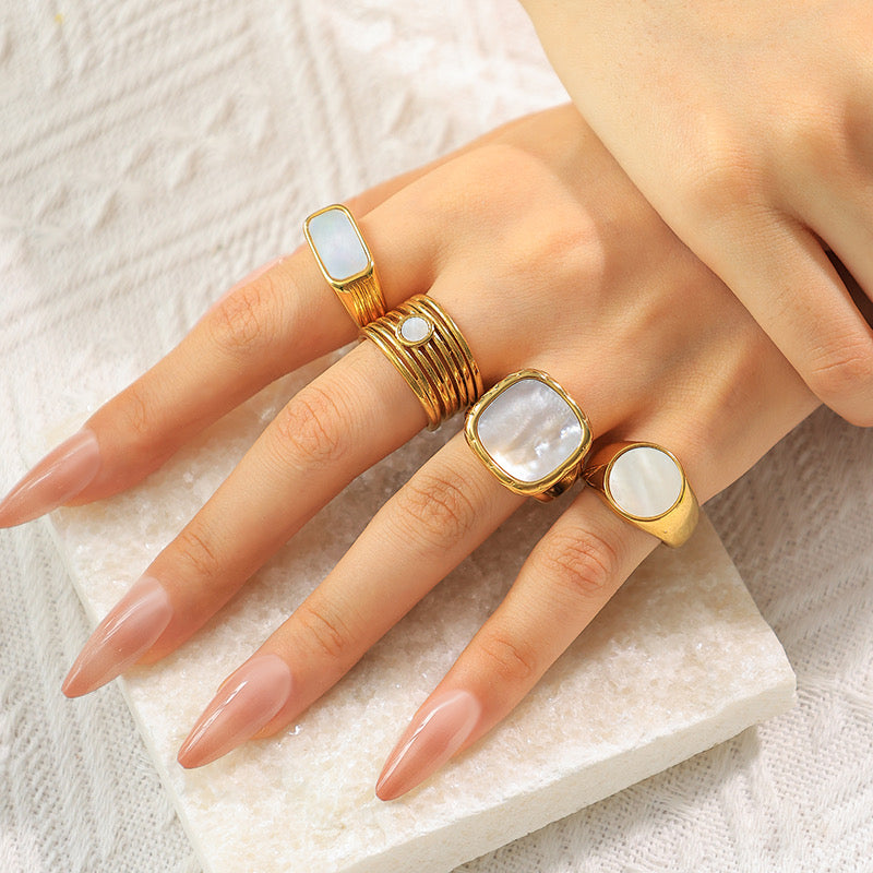 Susan Chunky Ring
