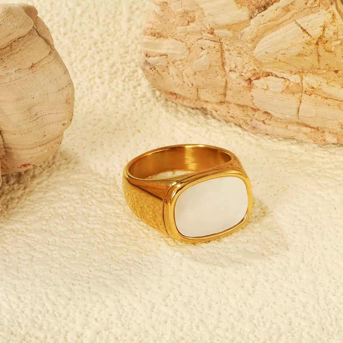 Maris Ring