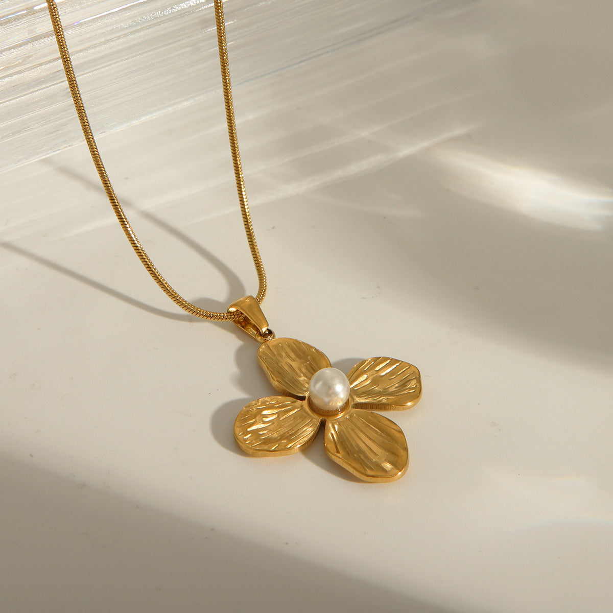 Magnolia Necklace