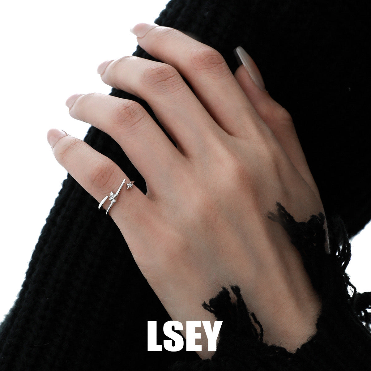 Astrea Ring