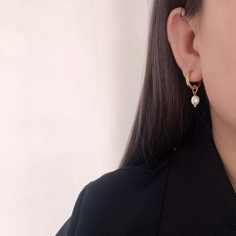 Demi Hoops
