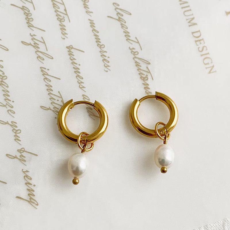 Demi Hoops