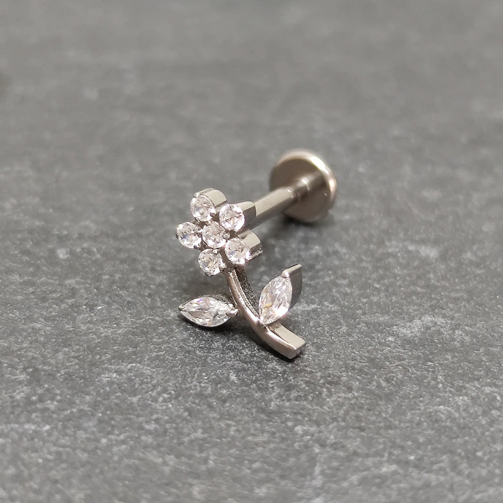 Flower Labret