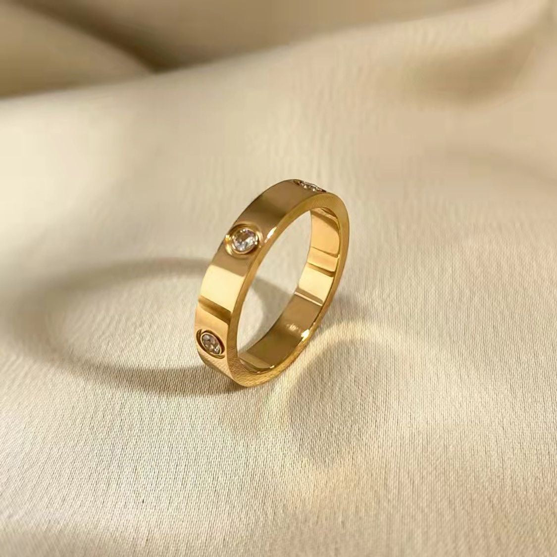 Love Golden Ring