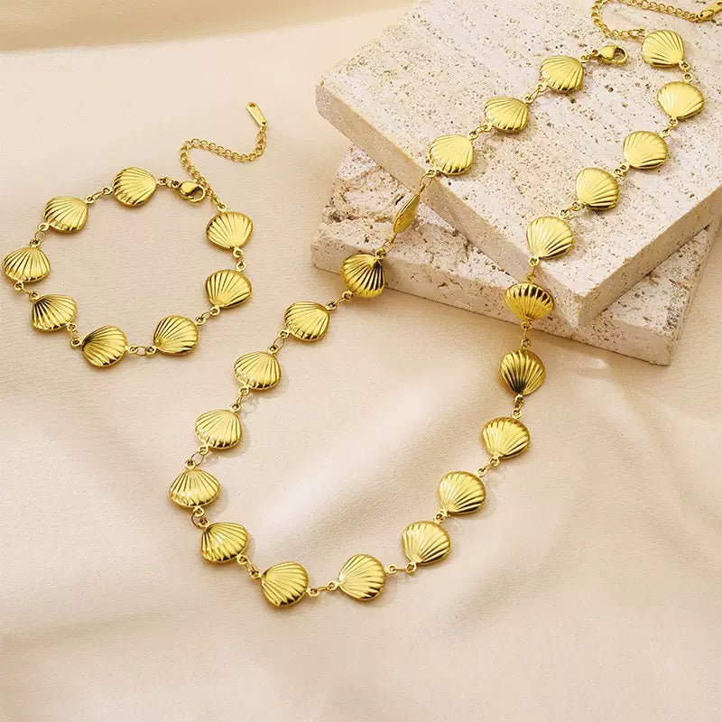 Shelly Necklace