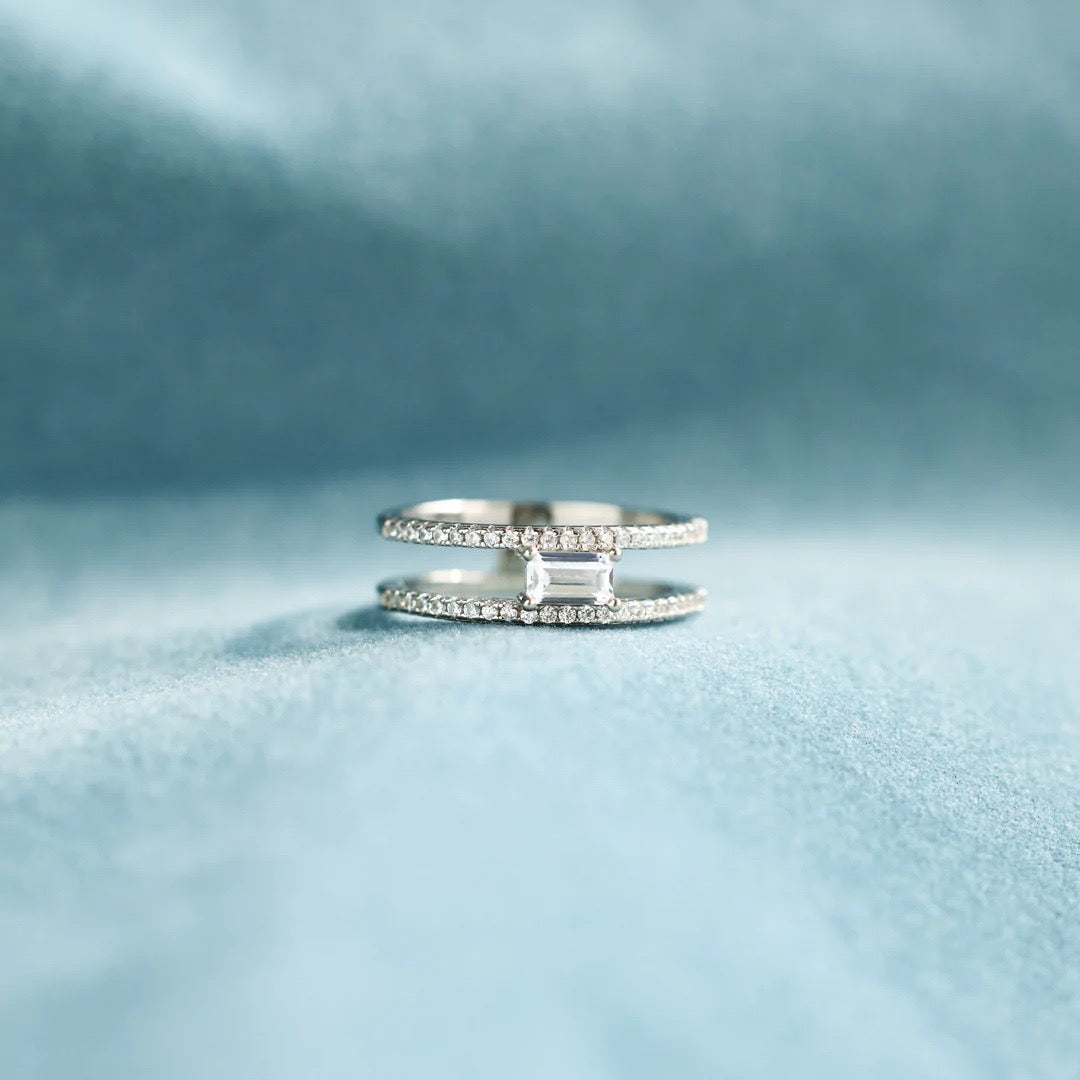 Brilliant Link Ring