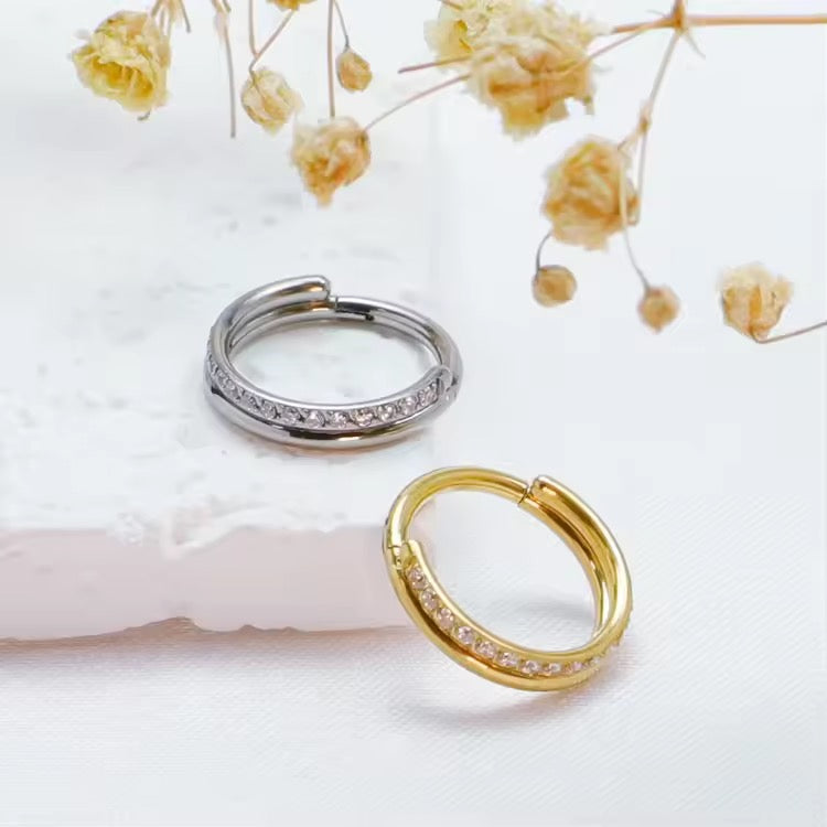 Blade Golden Clicker Hoop