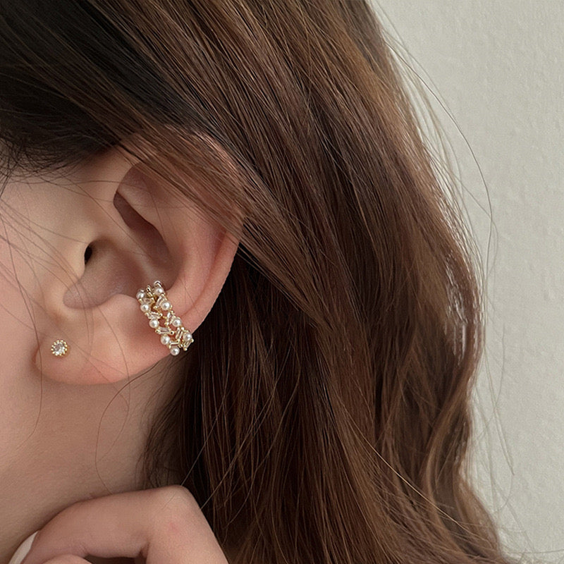 Pearl Earcuff