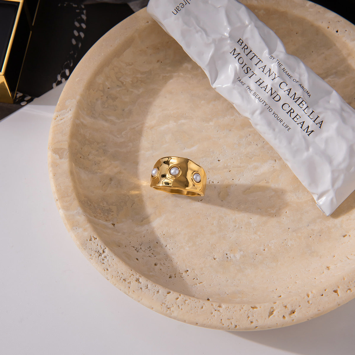 Chunky Pearl Ring