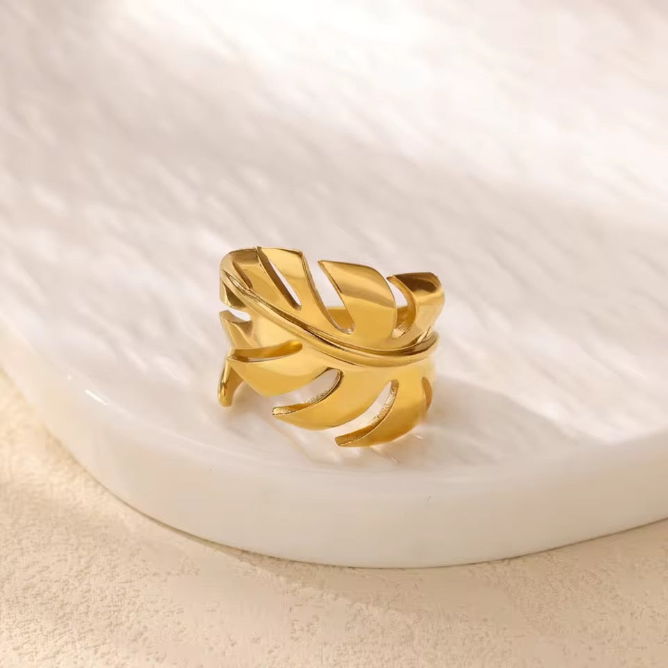 Monstera Ring