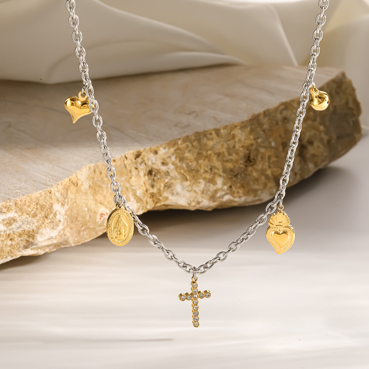 Devoción Necklace