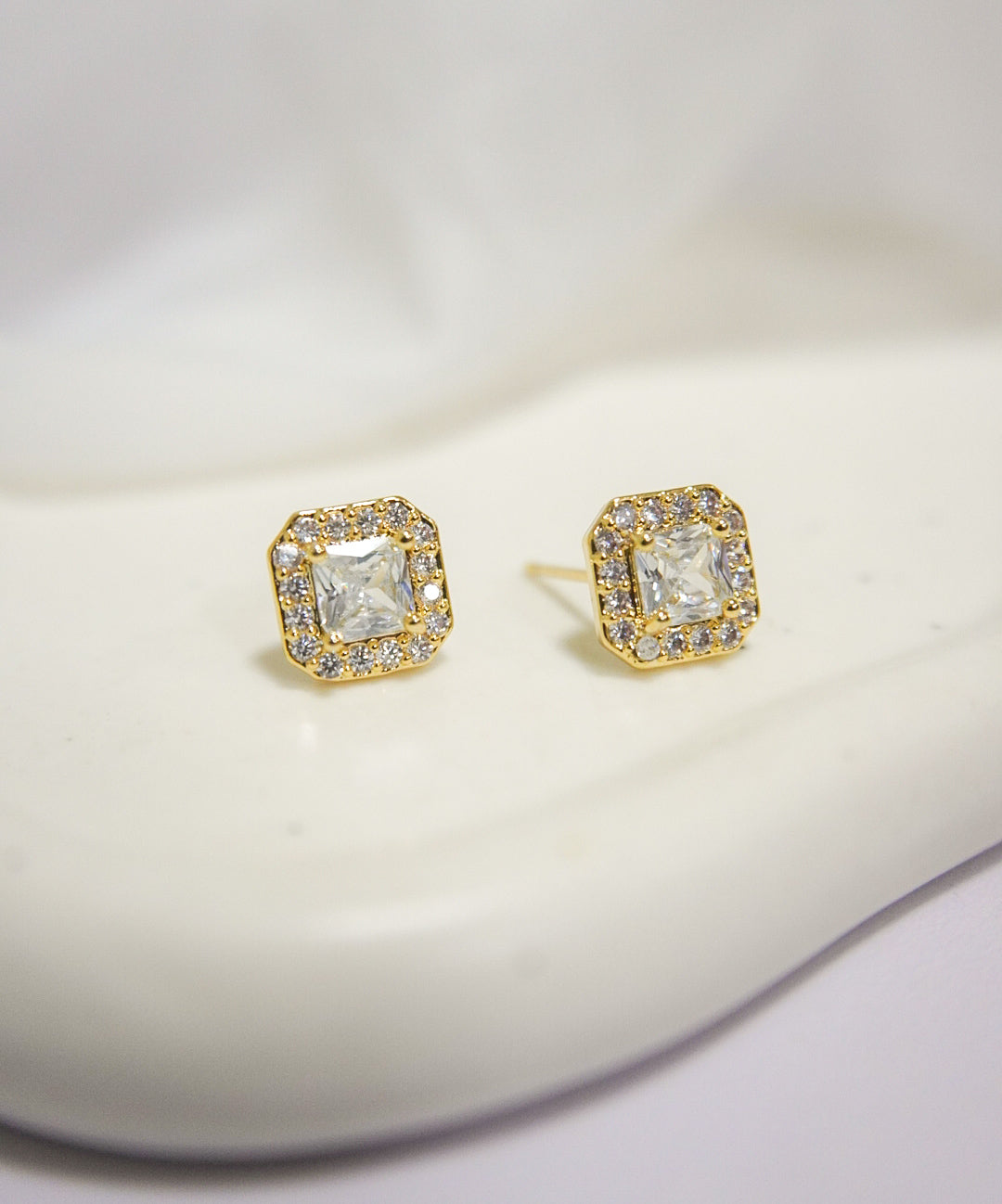 Brilliant Earrings Studs