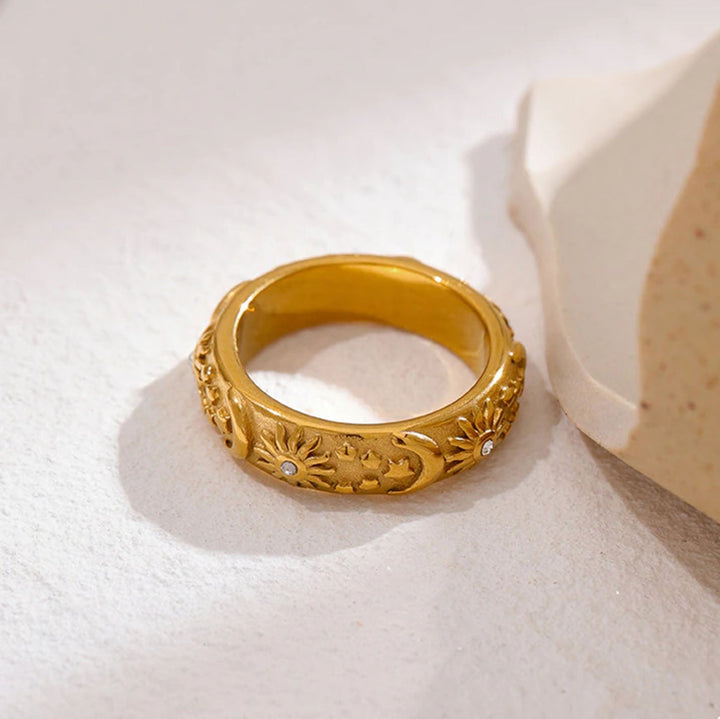 Nova Band Ring
