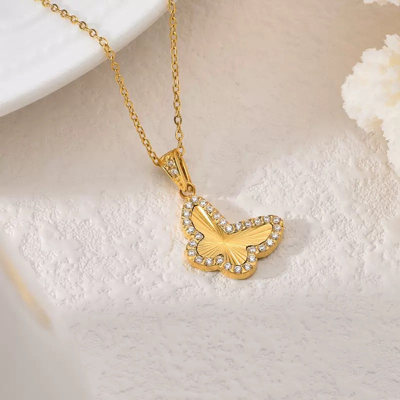 Isora Necklace