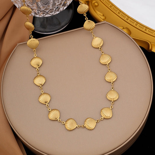 Shelly Necklace