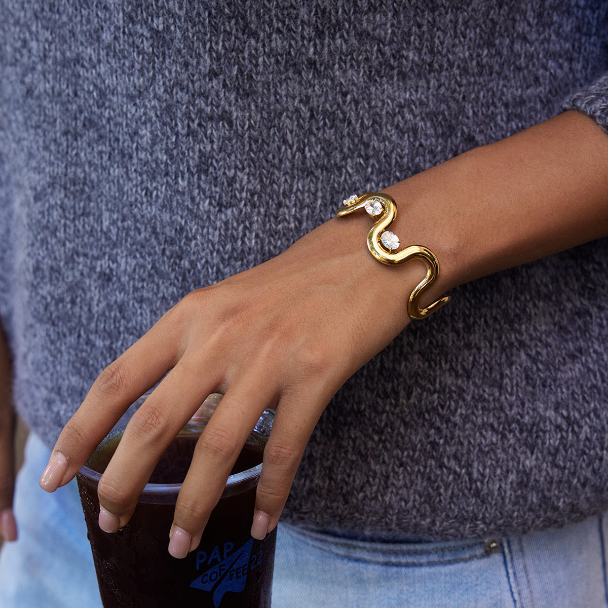 Wavy Glow Bracelet