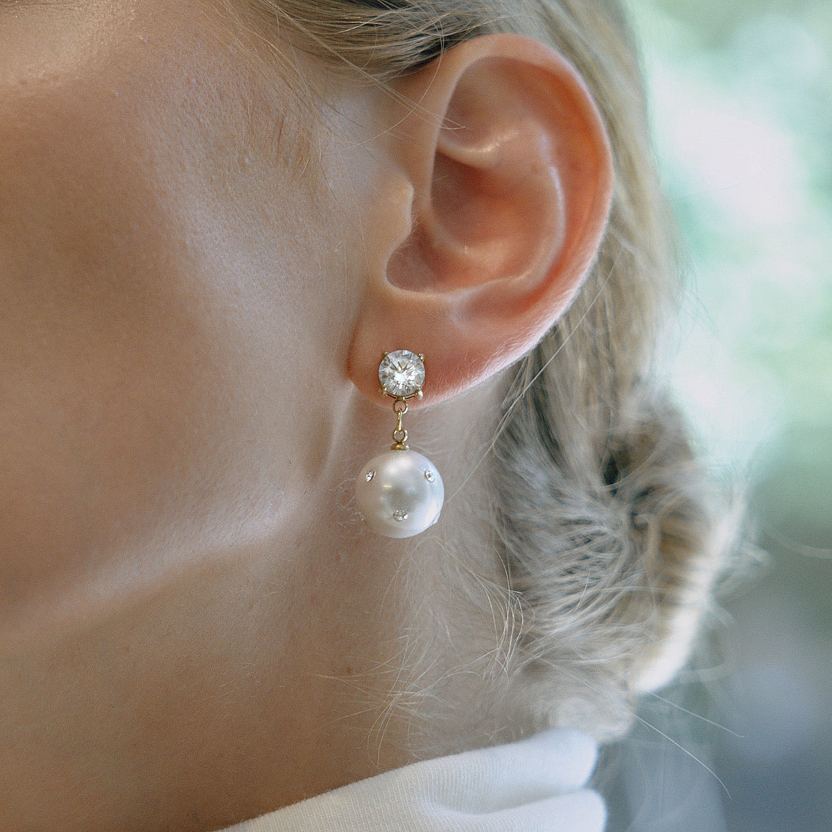 Shiny Pearl Earrings