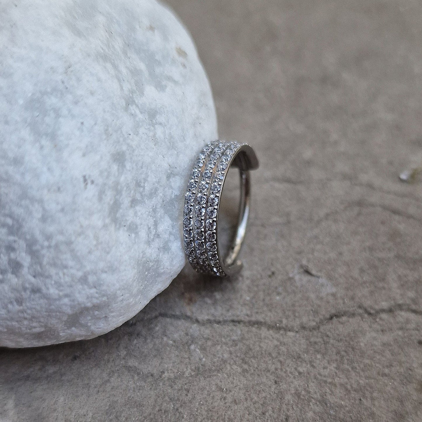 Triple Diamond Clicker Hoop