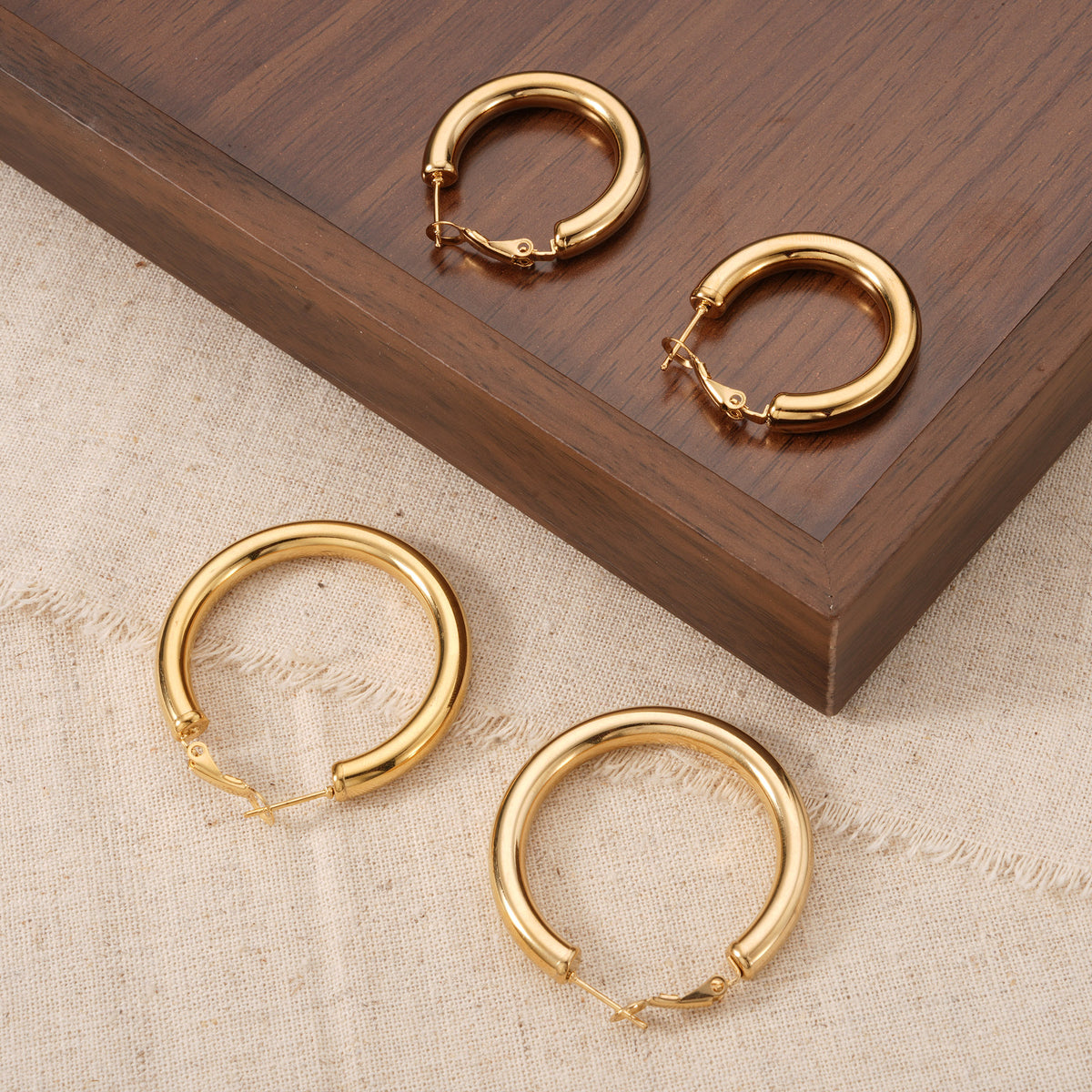 Elaris Hoops