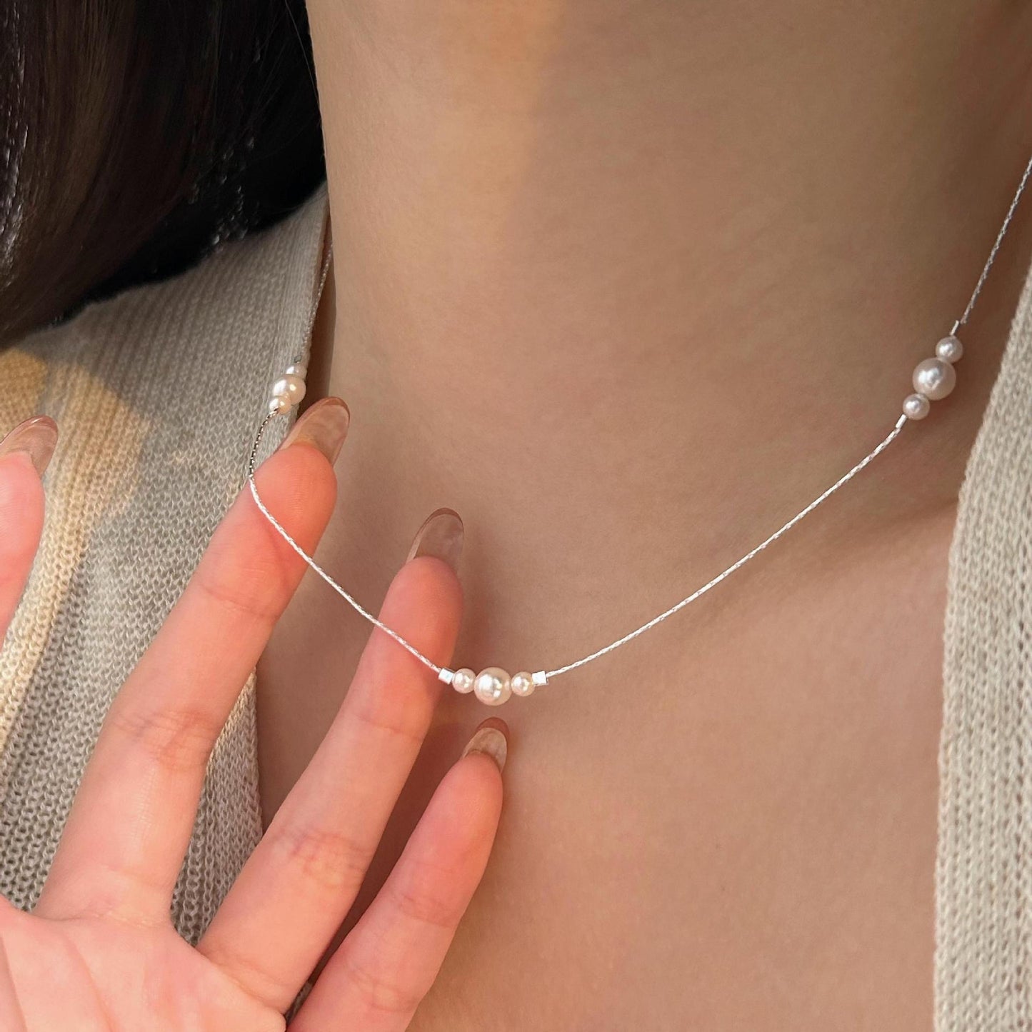 Argent Pearl Necklace
