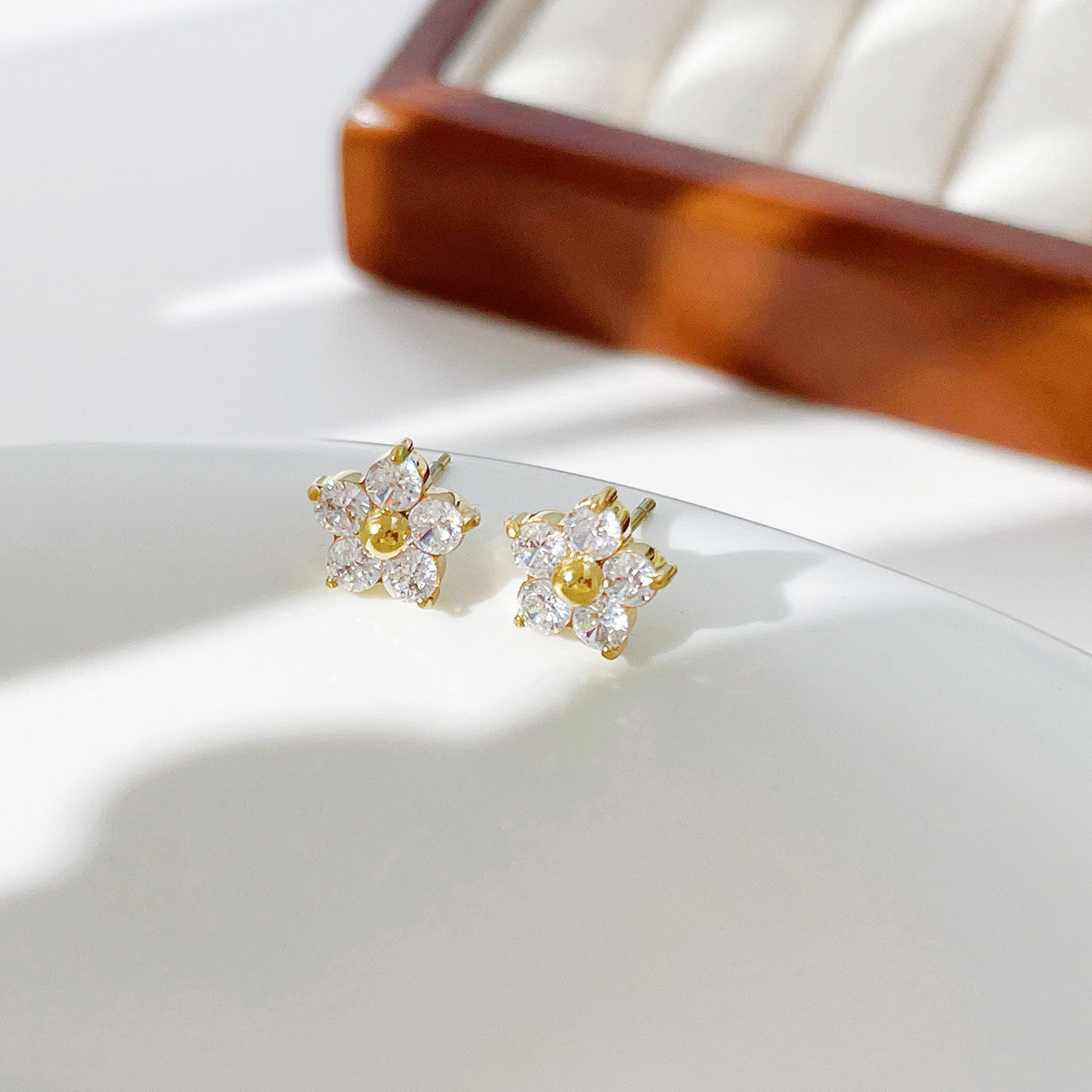Azalie Studs