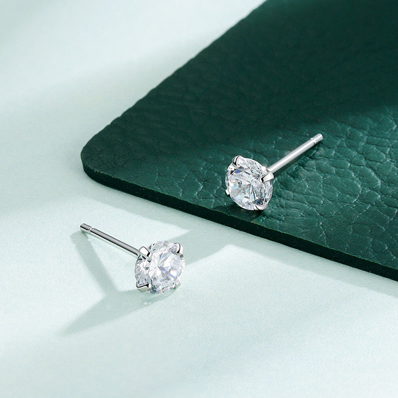 Elio Studs