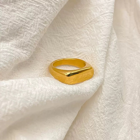 Signum Ring