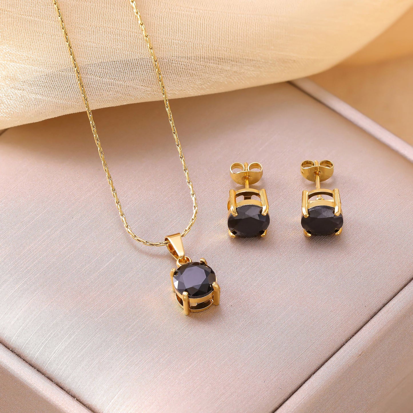 Lumina Black Set