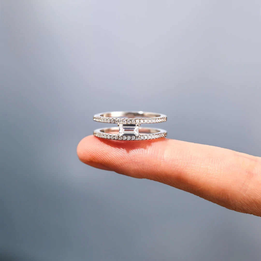 Brilliant Link Ring