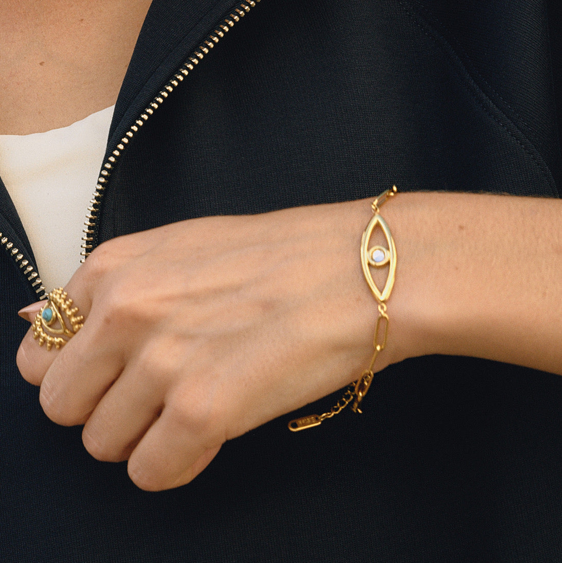Golden Eye Bracelet