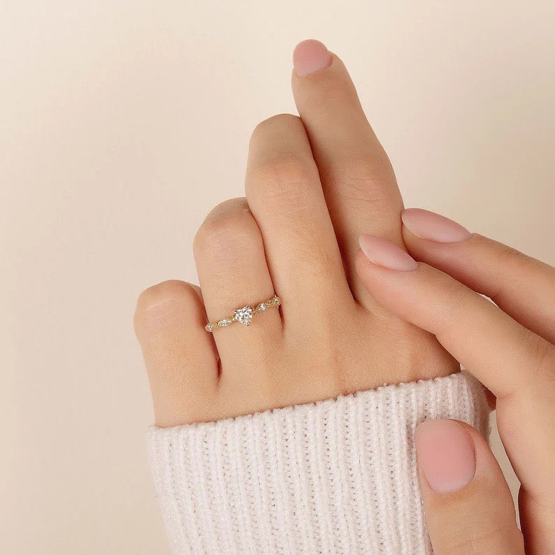 Lumière Heart Ring