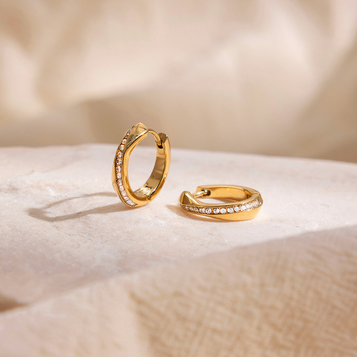 Aurelia Hoops