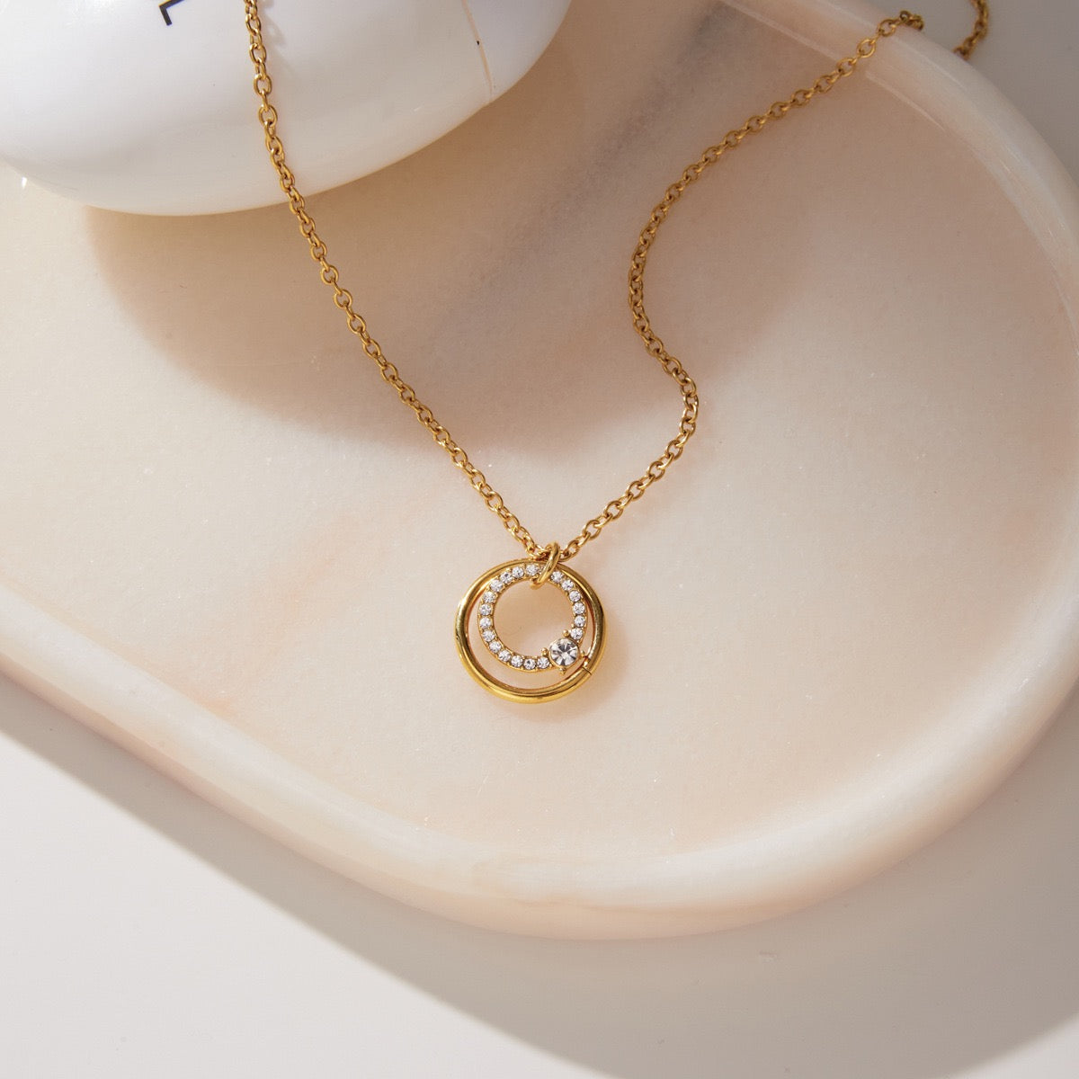Liaison Necklace