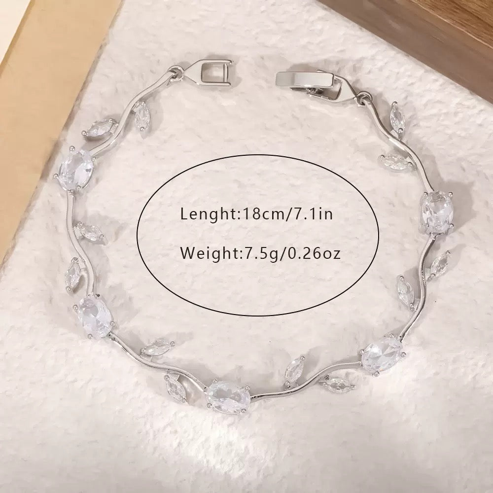 Shiny Tulip Silver Bracelet