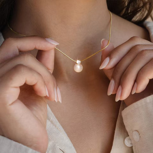 Bright Pearl Necklace