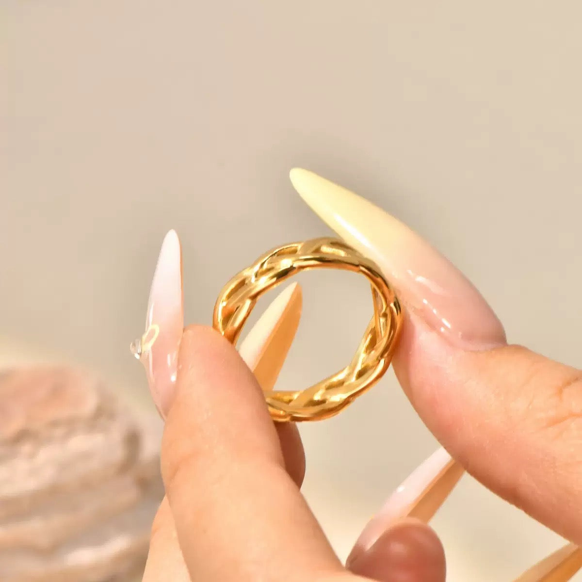 Aren Ring