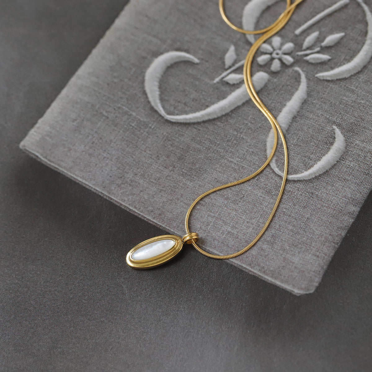 Nayade Necklace