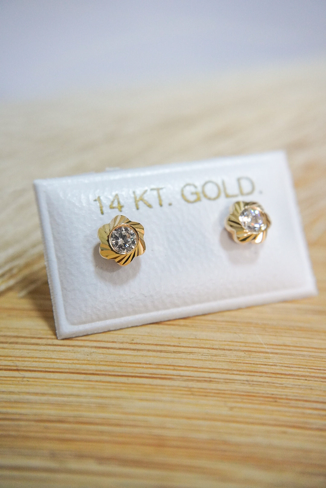 Shiny Flower 14k Solid Gold Earrings