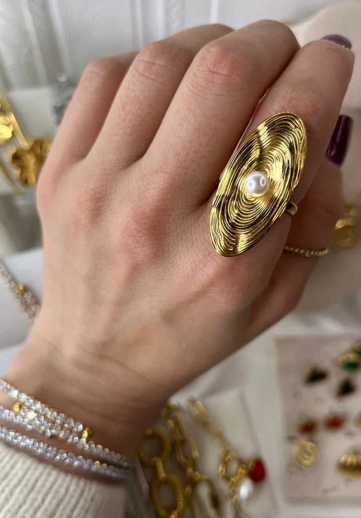 Sea of Gold Ring
