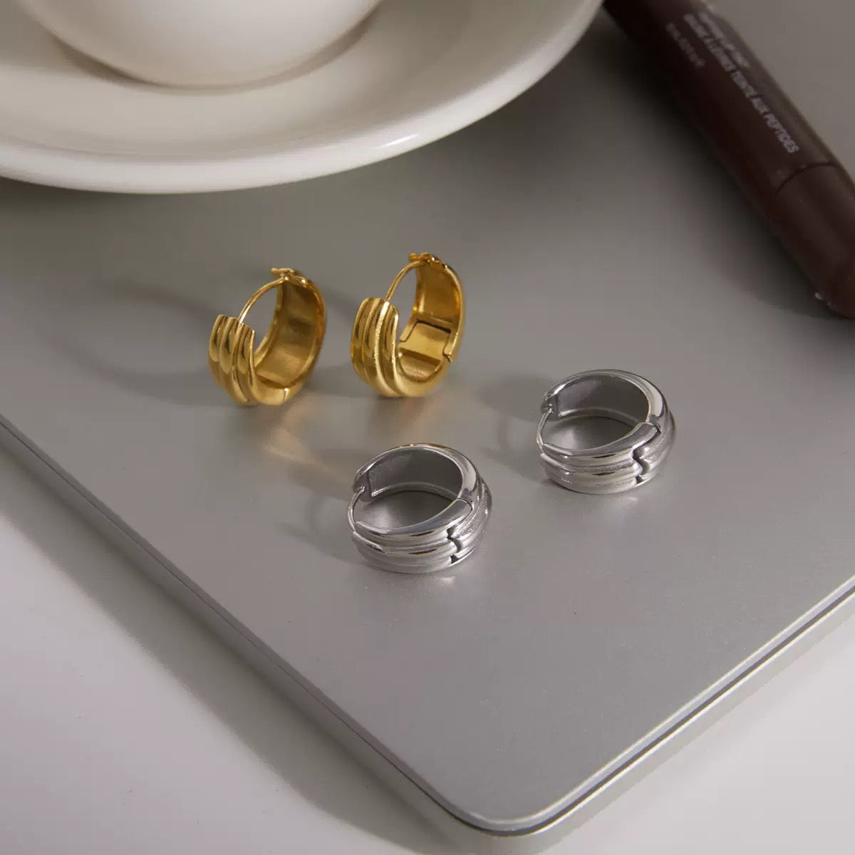 Orvyn Golden Hoops