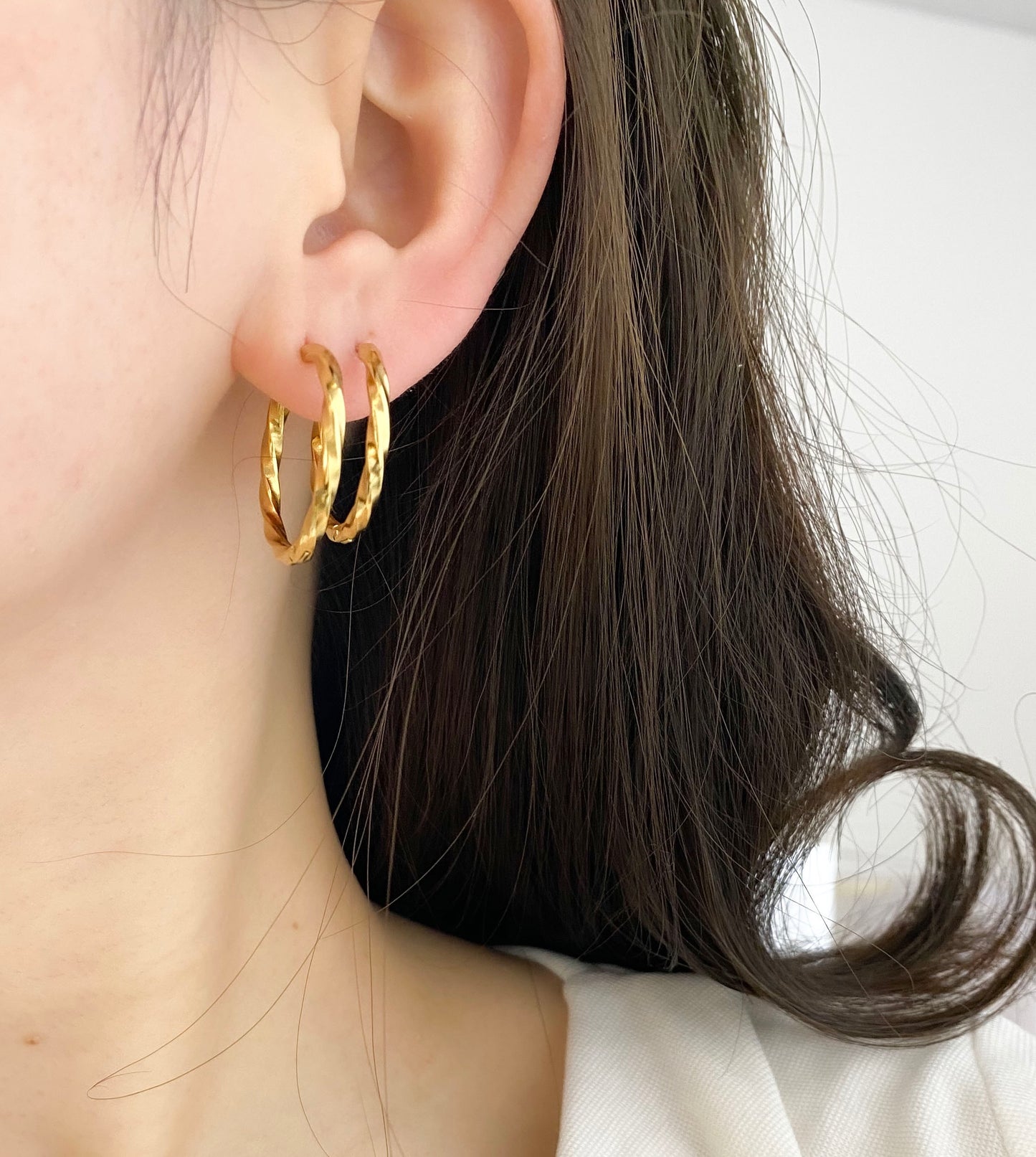 Twist Hoops