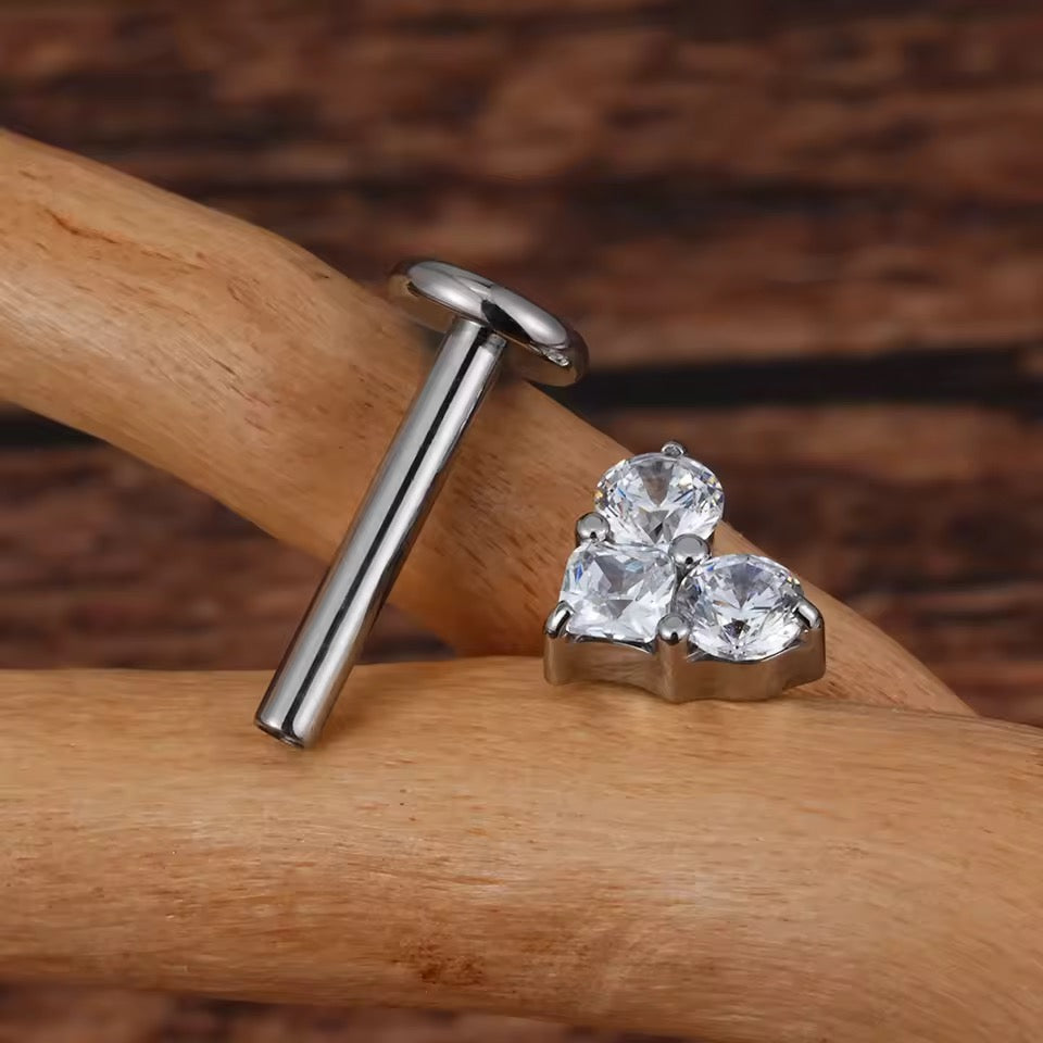 Dainty Heart Labret