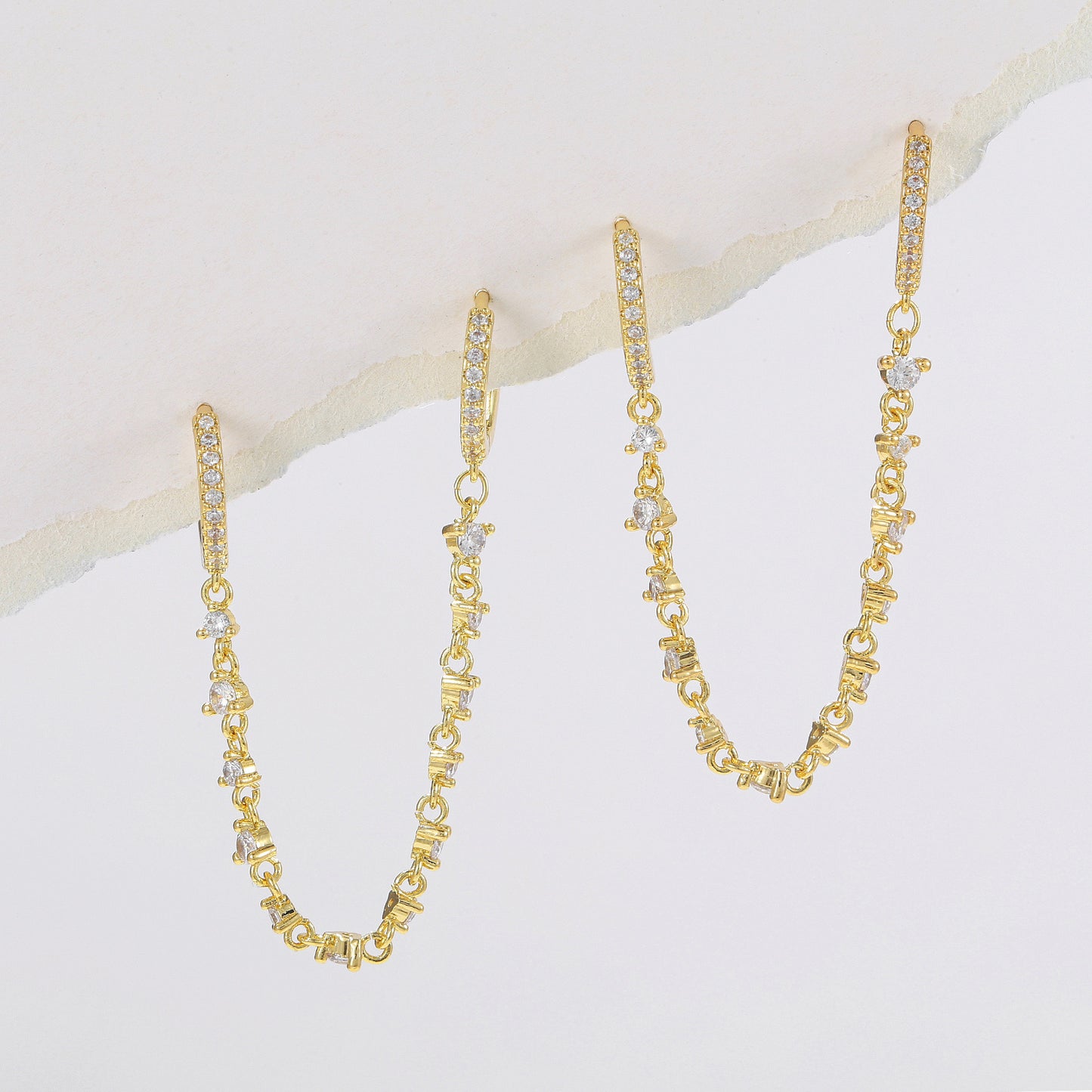 Varenna Chain Huggies