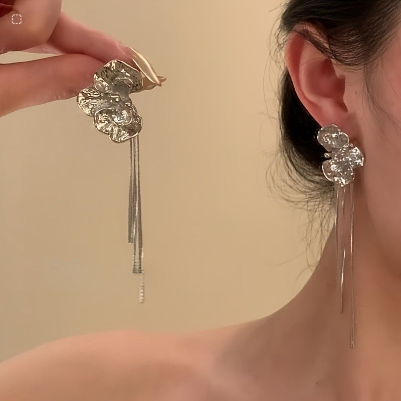 Maelis Silver Earrings