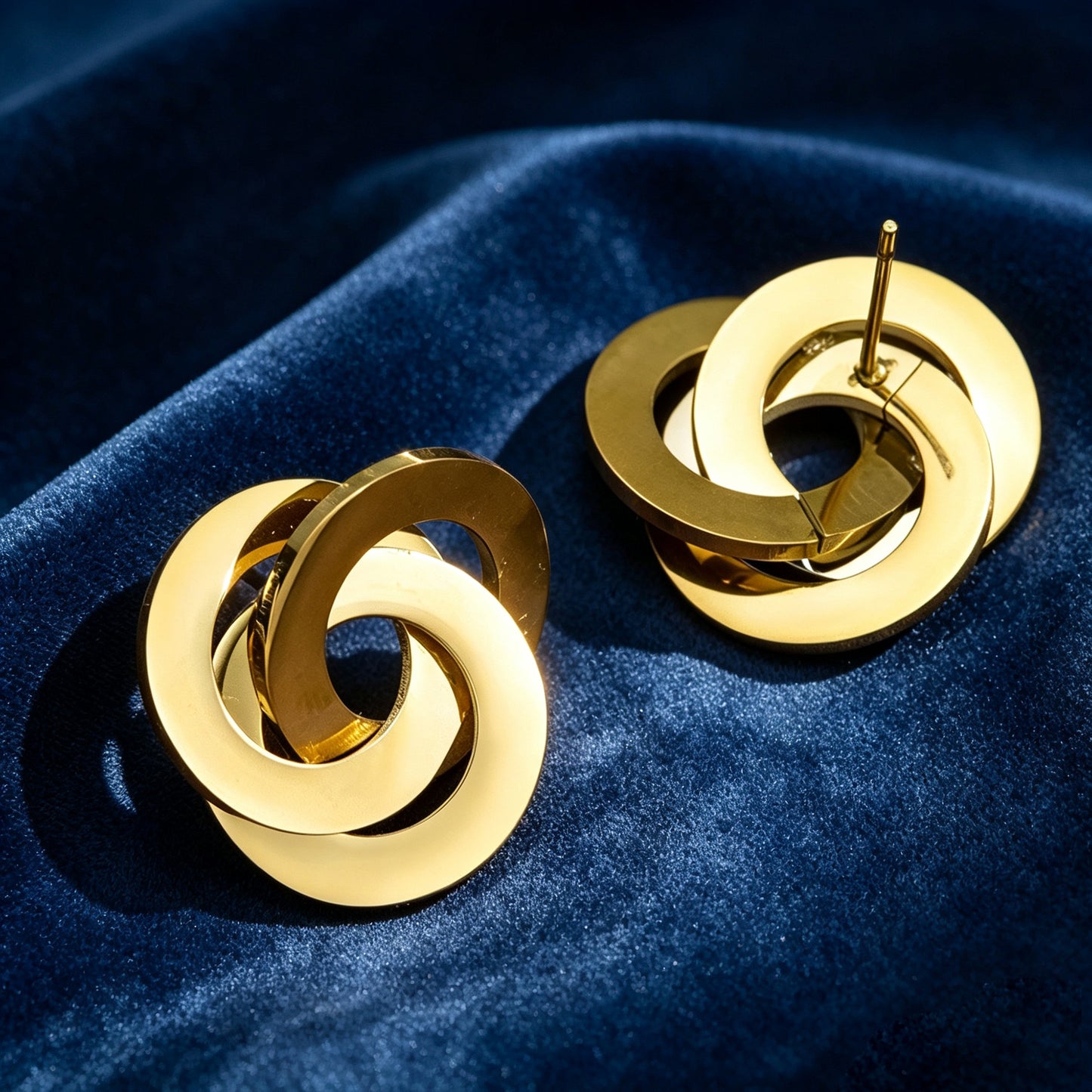 Calyra Earrings