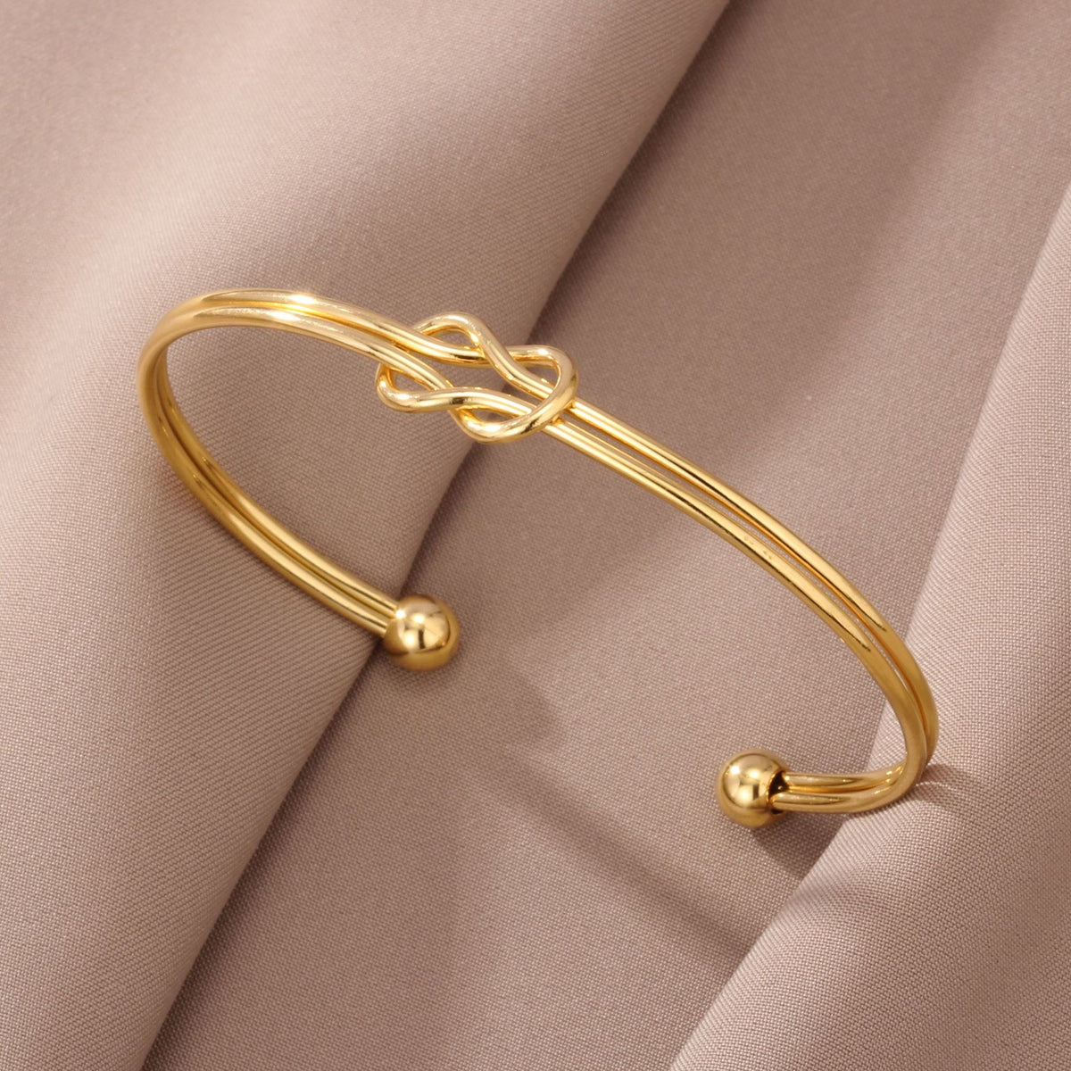 The Double Knot Bracelet