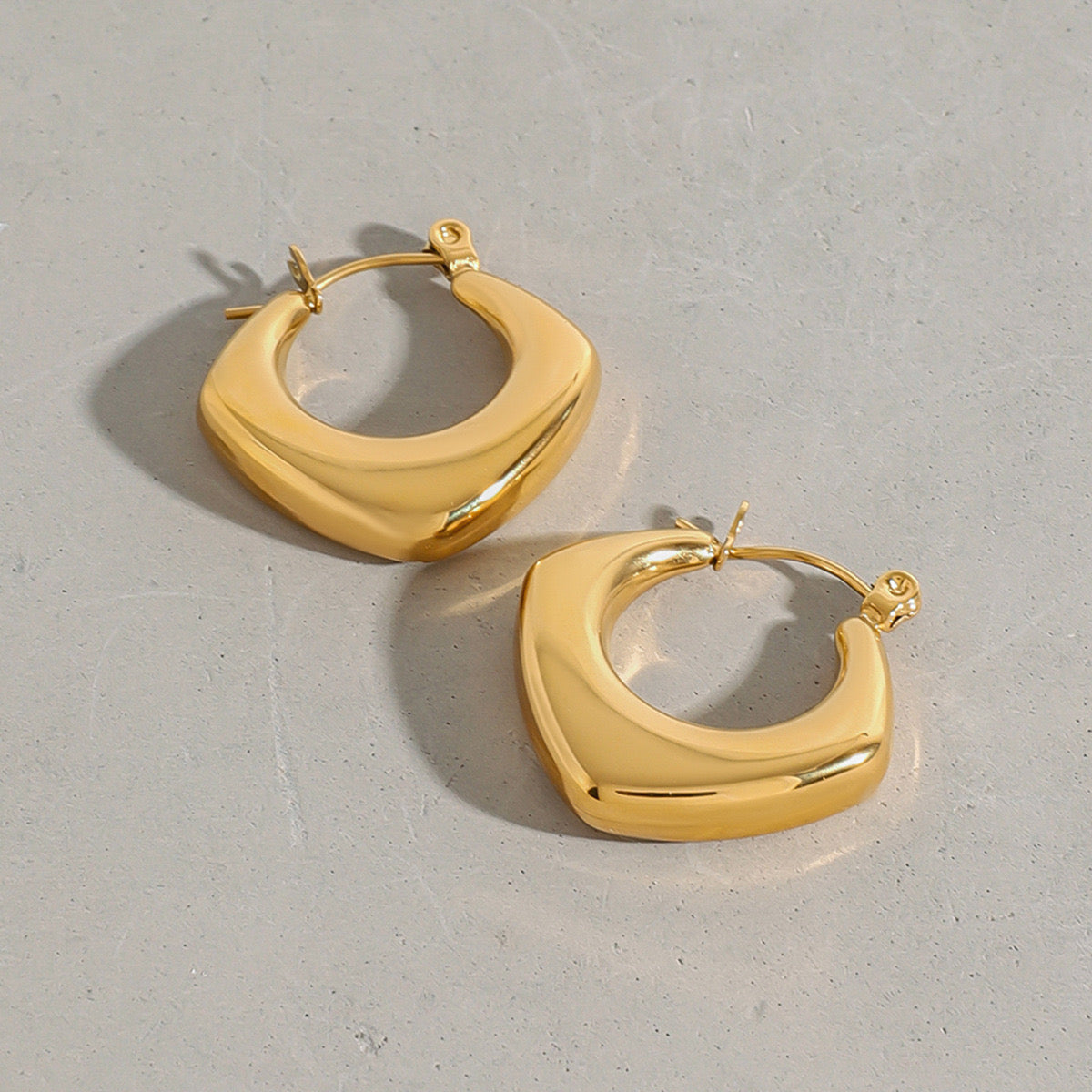 Amaya Golden Hoops