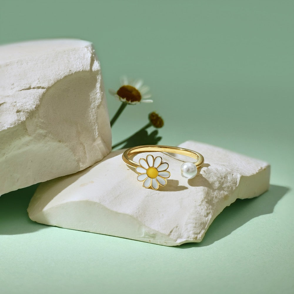 Daisy Grove Ring